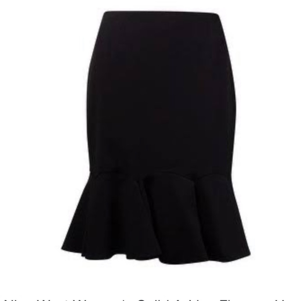 Black Nine West flare skirt 8p